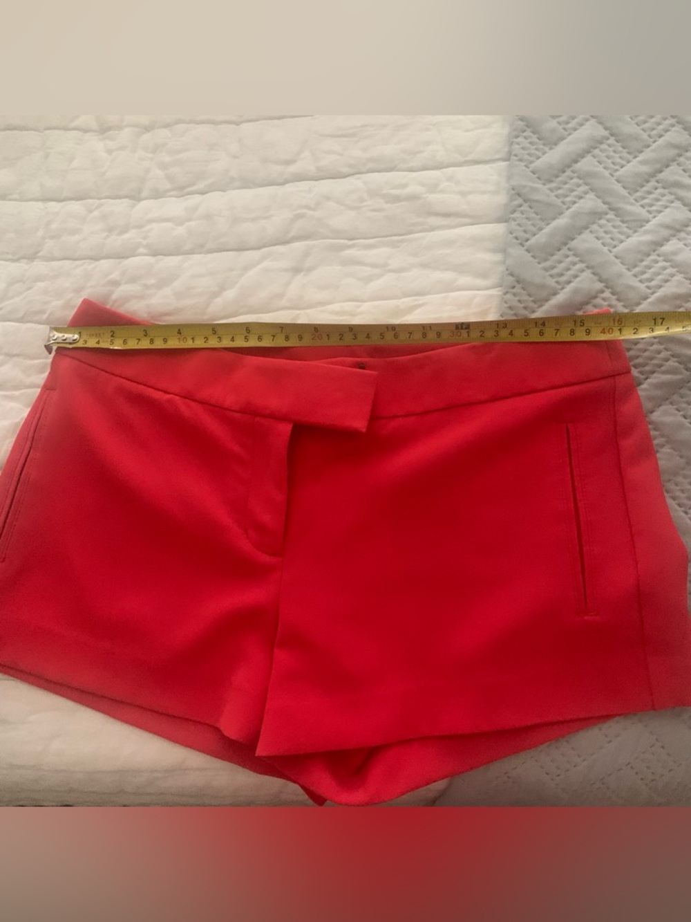 Express Women's Tailored Shorts in Bright Red - Picture 5 of 5